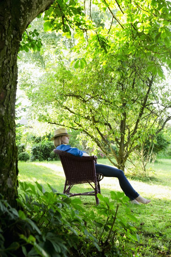 Location chaise garden pour un évènement : conseils pour bien faire