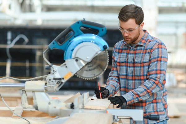 Quels sont les différents types de scie de bricolage à opter?